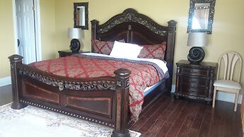 Waters Edge Condo With Boat Slip