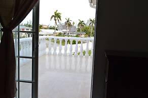 Waters Edge Condo With Boat Slip