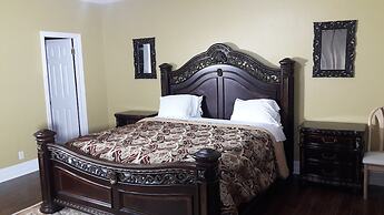 Waters Edge Condo With Boat Slip