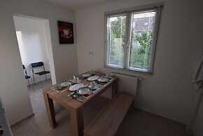 AB Apartment 23 near Cannstatter Wasen