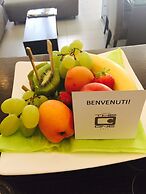 Hotel The One