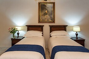 Bakenskraal Ostrich Palace