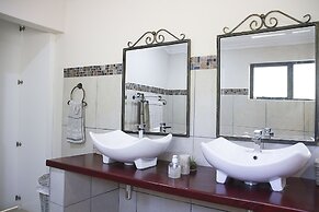 Matusadona Guest Lodge