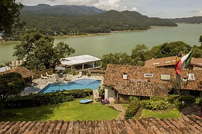 Cabañas La Montaña 2° Seccion
