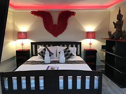 Fong Kaew and Baan Nang Fa Guesthouse