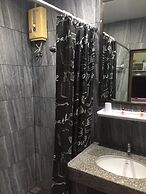 Fong Kaew and Baan Nang Fa Guesthouse