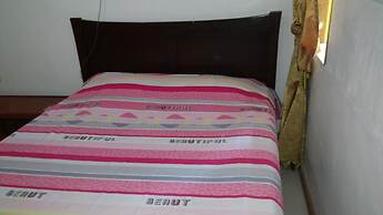 Yellow HOUSE Vacation Rental