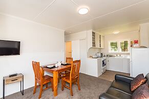 Waitangi Beach Bach 30B