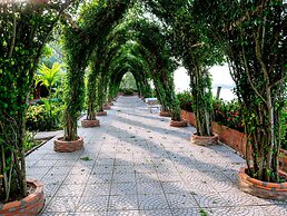 Mekong Lodge Hotel & Resort