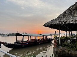 Mekong Lodge Hotel & Resort