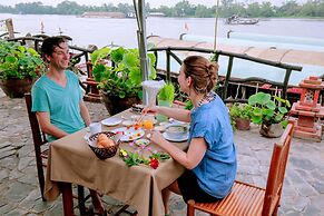 Mekong Lodge Hotel & Resort