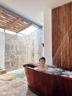 Mekong Lodge Hotel & Resort