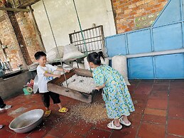 Mekong Lodge Hotel & Resort