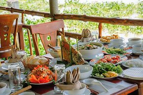 Mekong Lodge Hotel & Resort