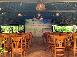 Mekong Lodge Hotel & Resort