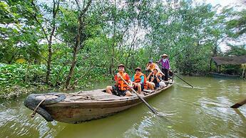 Mekong Lodge Hotel & Resort