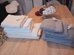 Grandma Vasiliki Rooms To Let