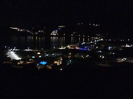 Grandma Vasiliki Rooms To Let