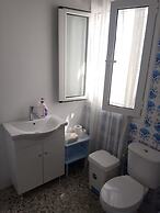 Grandma Vasiliki Rooms To Let