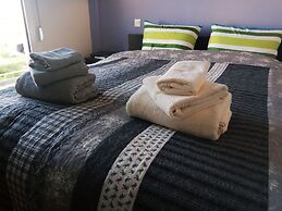 Grandma Vasiliki Rooms To Let