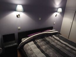 Grandma Vasiliki Rooms To Let