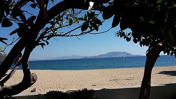 Grandma Vasiliki Rooms To Let