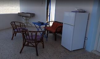 Grandma Vasiliki Rooms To Let