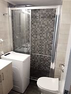 Grandma Vasiliki Rooms To Let