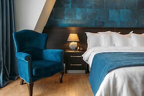 Sephia Hotel
