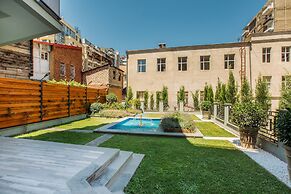 Sephia Hotel