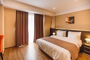 Sephia Hotel