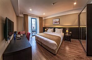 Sephia Hotel
