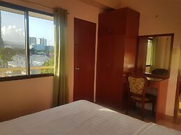 TSC Suites by Eastland Residences