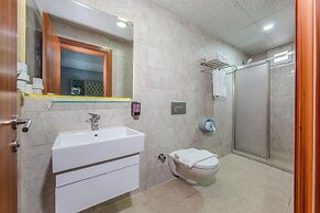 Green Garden Hotel