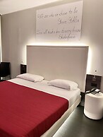 Break Hotel