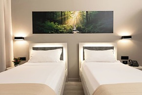 Break Hotel