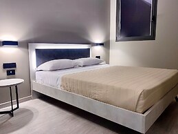 Break Hotel