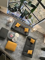 Break Hotel