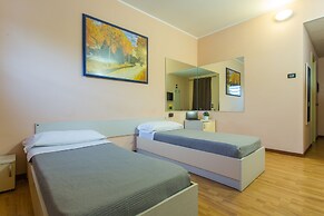 Break Hotel