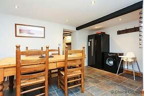 Braunton April Cottage 3 Bedrooms