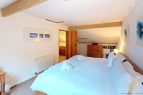 Buckland Brewer COB Barn 2 Bedrooms