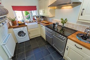 Braunton Magnolia Cottage 3 Bedrooms