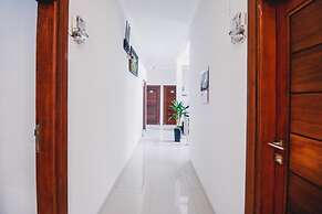 RedDoorz near Hermes Place Polonia Medan