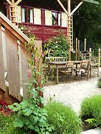 Vinegar Hill Pottery B & B