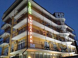 Mandarin Hotel