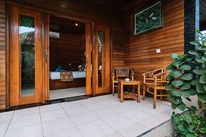 D and B Bungalow's by DeWizZ Management