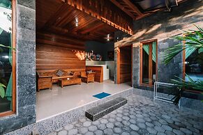 D and B Bungalow's by DeWizZ Management