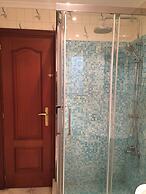 Alfalfa Deluxe Suite by Valcambre