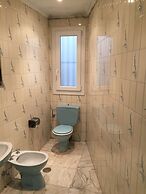 Alfalfa Deluxe Suite by Valcambre