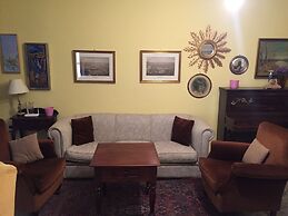 Alfalfa Deluxe Suite by Valcambre